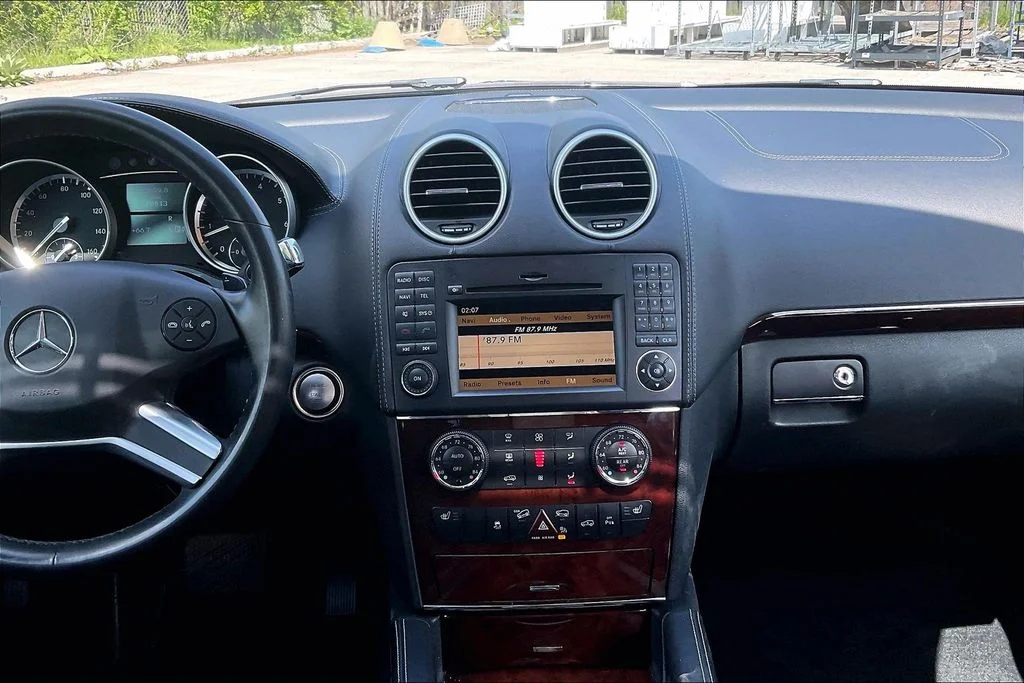 Used 2012 Black Mercedes-Benz GL 450 image 5