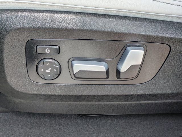 Used 2024 Black Sapphire Metallic BMW xDrive40i image 19