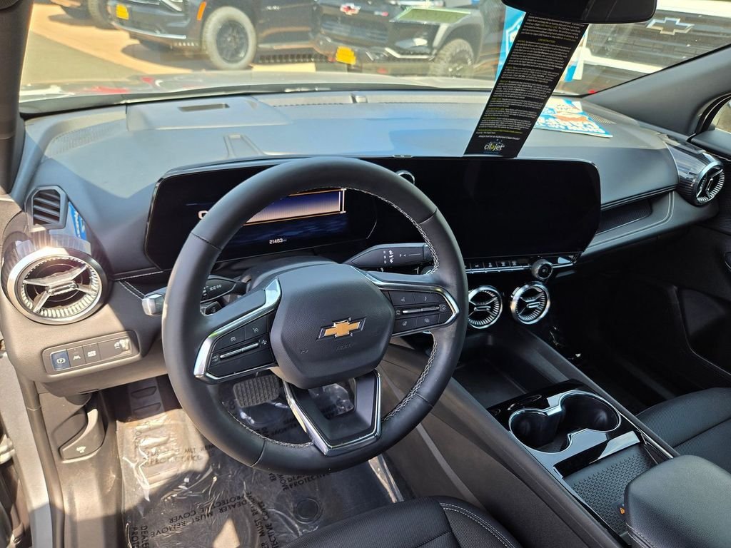 Used 2024 Gray Chevrolet LT image 6