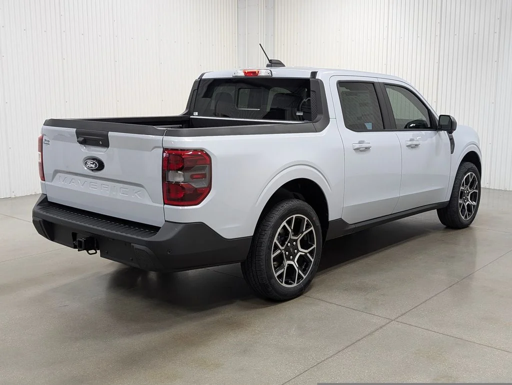 New 2026 Space White Metallic Ford Lariat® image 22