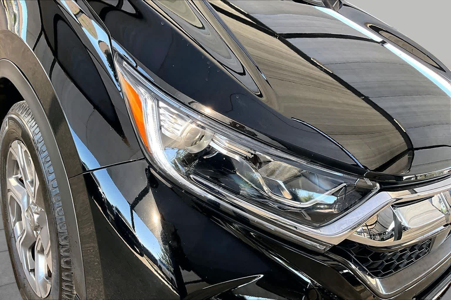 Used 2019 Crystal Black Pearl Honda EX-L image 28
