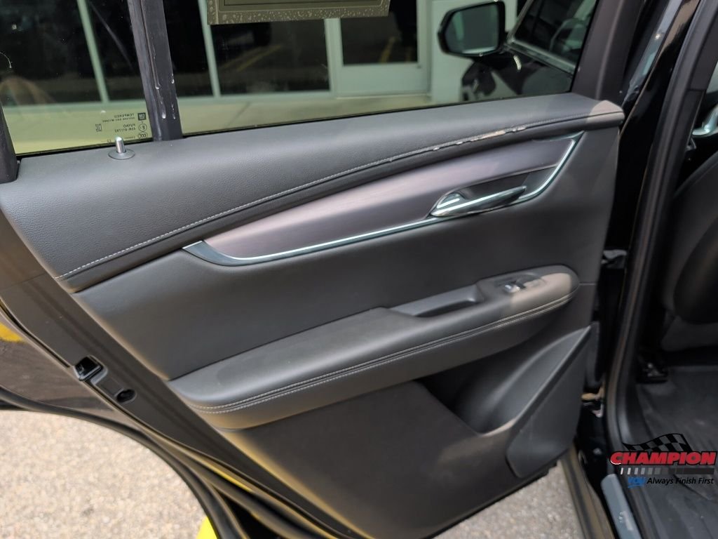 Used 2023 Black Cadillac Luxury image 13