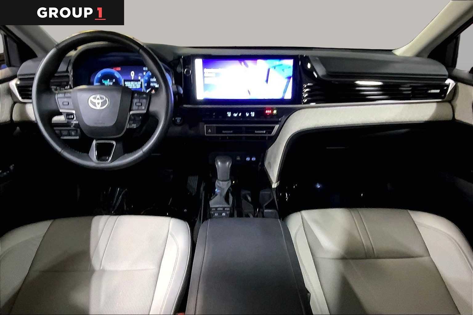 Used 2025 Heavy Metal Toyota XLE image 16