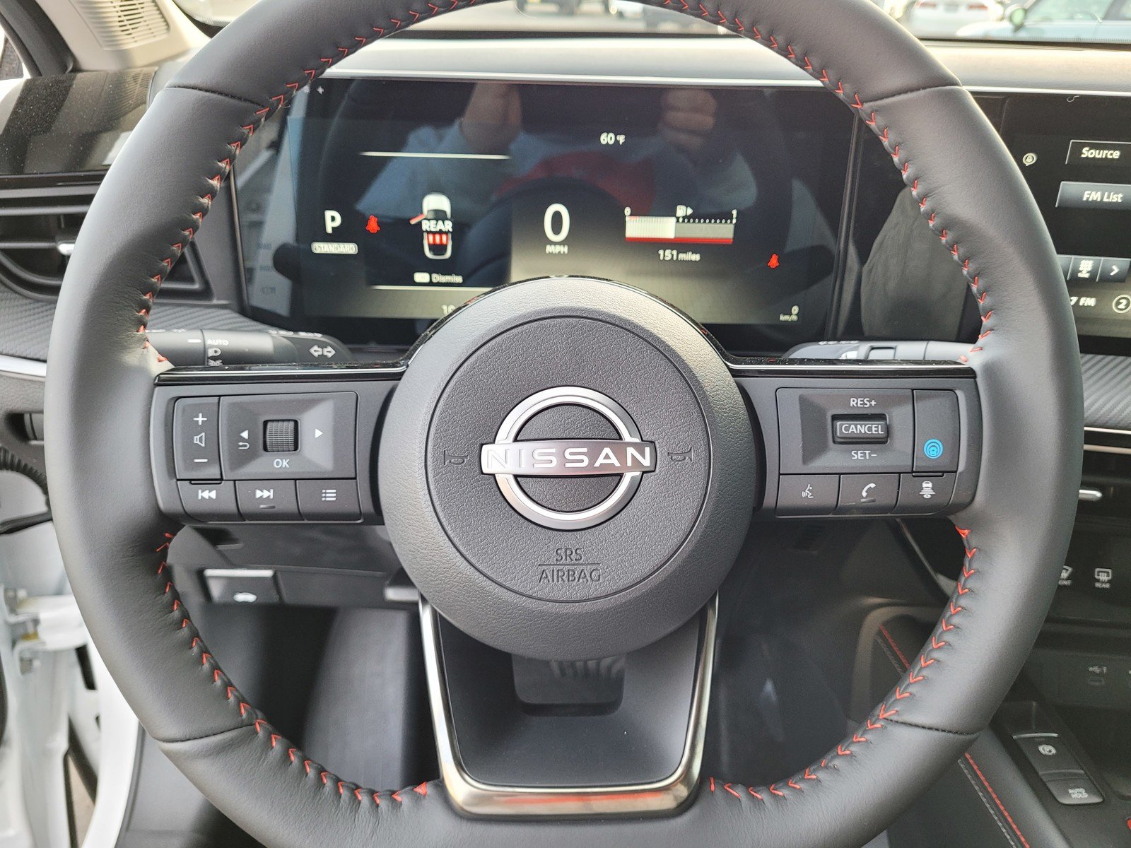 2025 Nissan Kicks SR - Photo 12