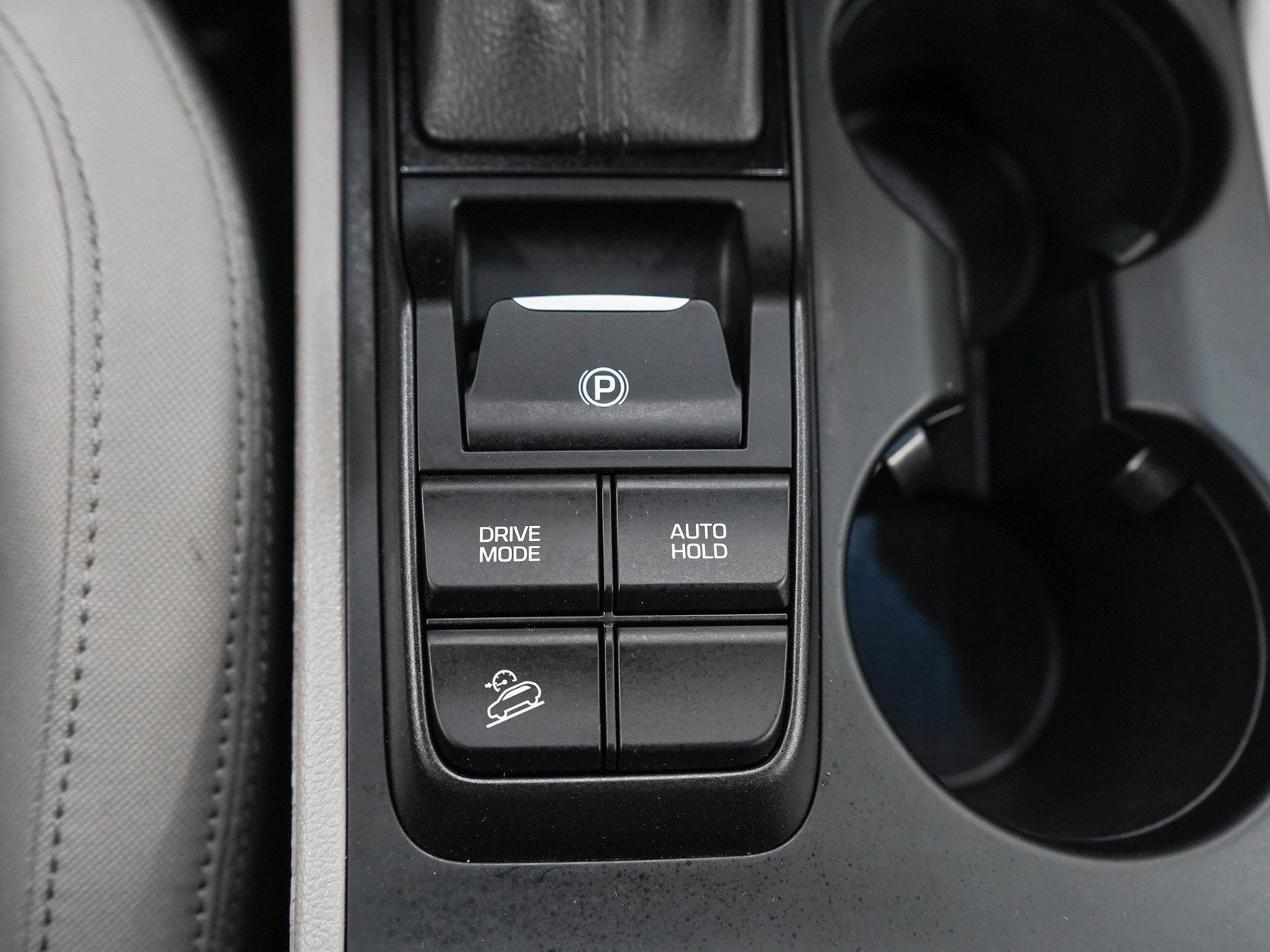 Used 2020 Black Hyundai Sport AWD image 26