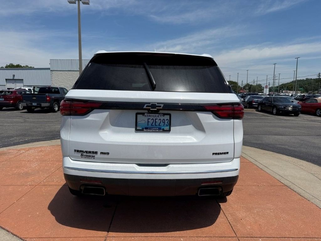 Used 2023 Summit White Chevrolet Premier image 5