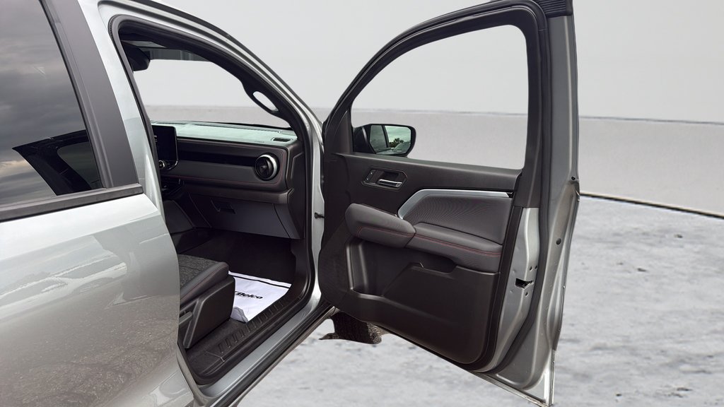 Used 2023 Sterling Gray Metallic Chevrolet Z71 image 23