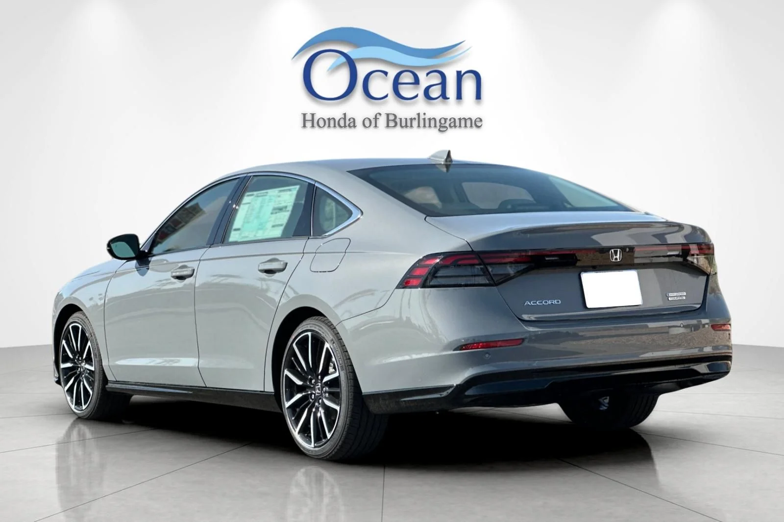 New 2026 Urban Gray Pearl Honda Touring image 6