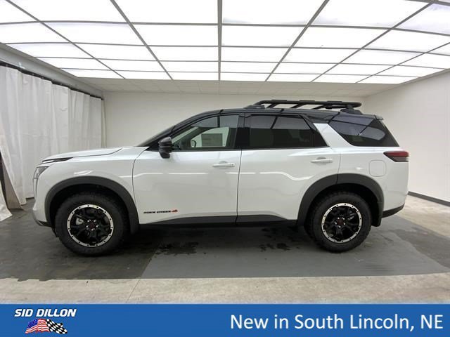 New 2026 Everest White Pearl Tricoat/Super Black Nissan Rock Creek image 2