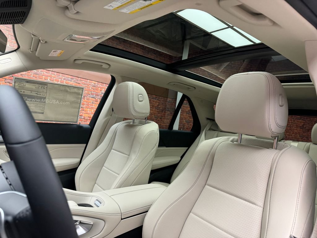 New 2026 Blue Mercedes-Benz GLE 450 image 3