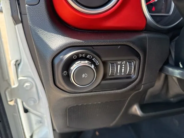 Used 2020 White Jeep Rubicon image 23