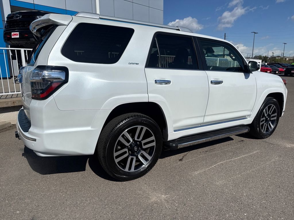Used 2024  Toyota Limited image 5