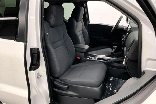 New 2026 Glacier White Nissan S image 38