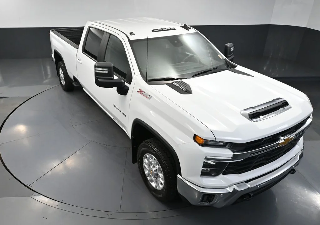 Certified Used 2025 White Chevrolet LT image 45