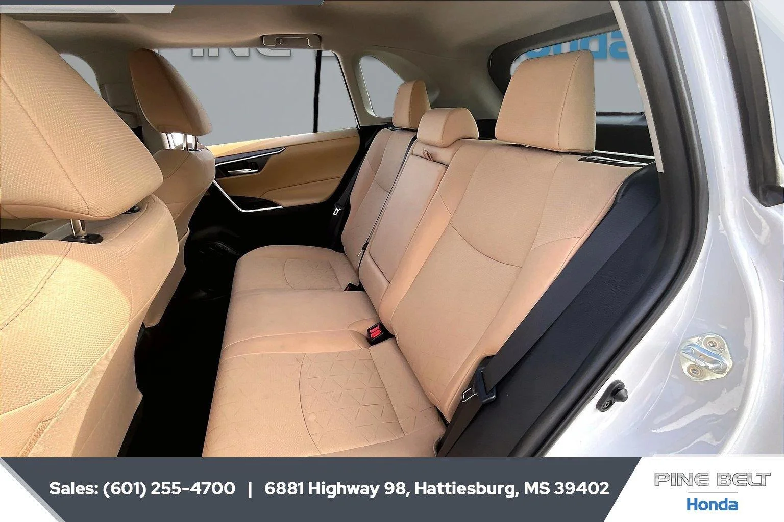 Used 2025 Ice Cap Toyota XLE image 19