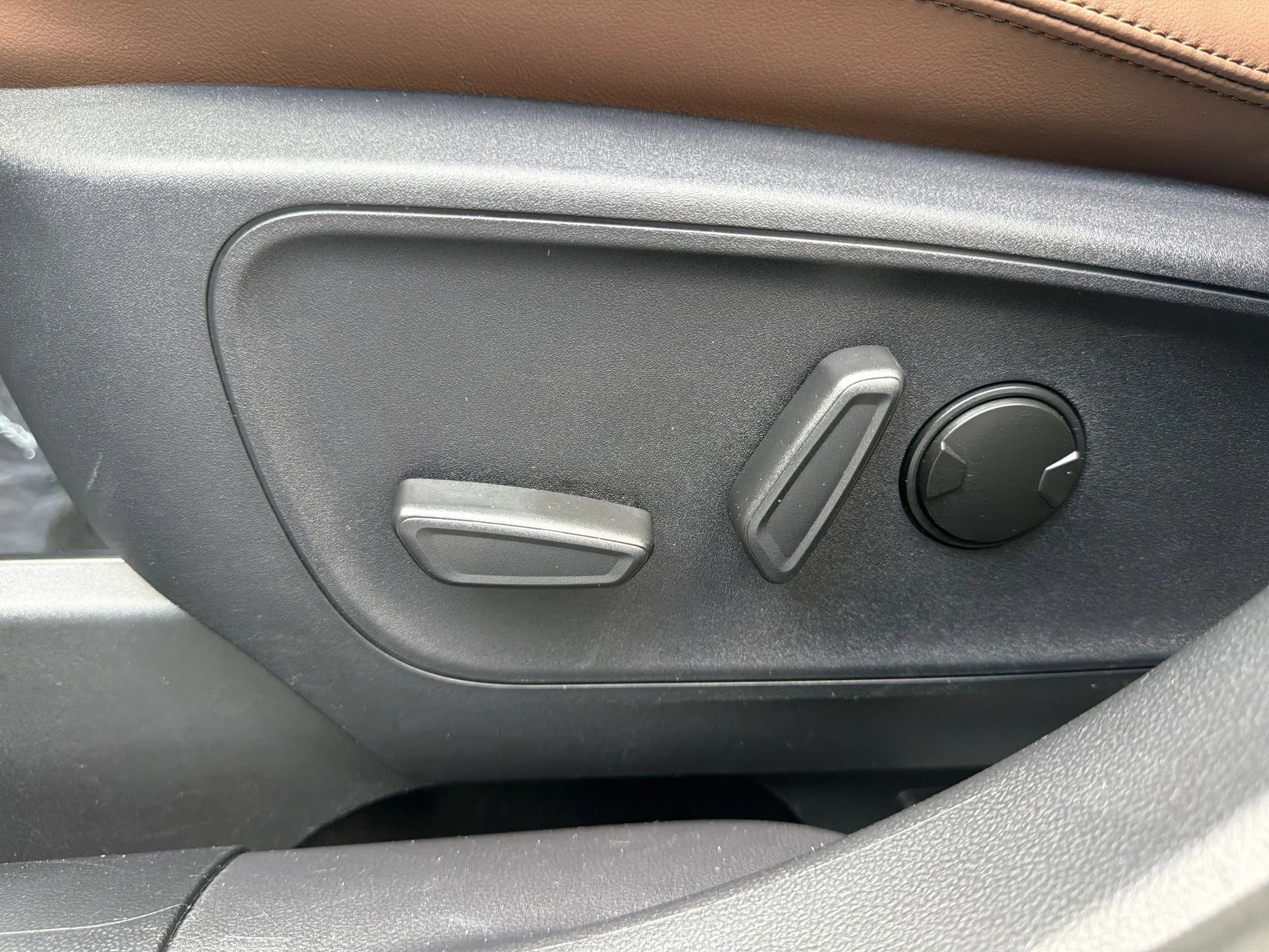 Certified Used 2024 Oxford White Ford Outer Banks image 19
