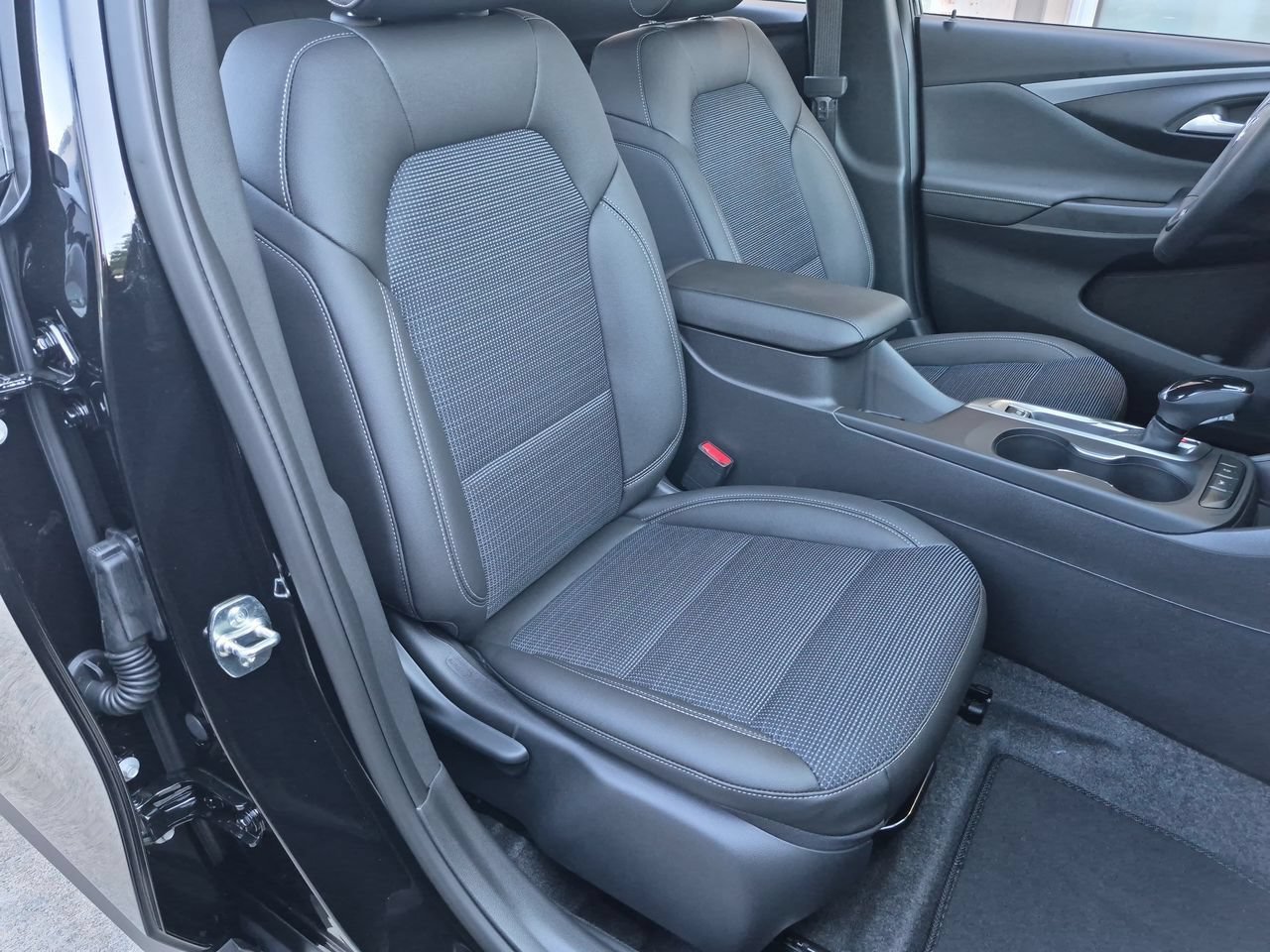 2026 Buick Envista Preferred - Photo 27