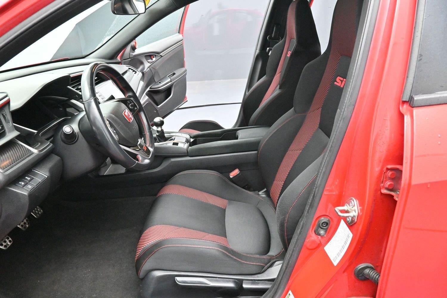 Used 2020 Rallye Red Honda SI image 12