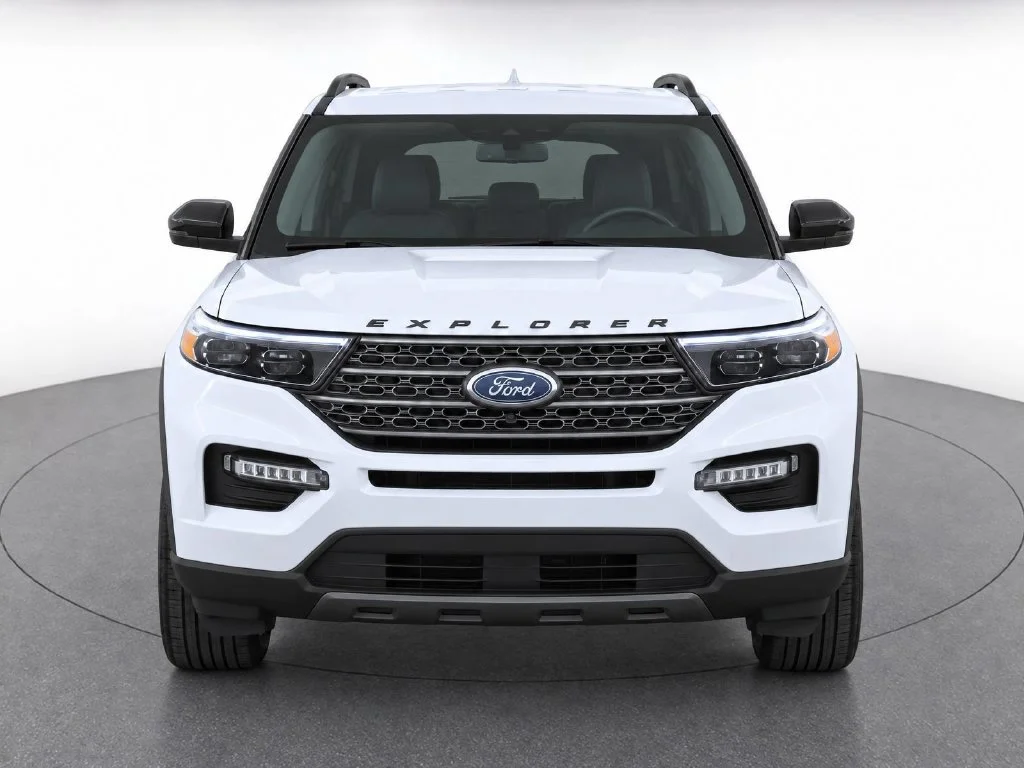 Used 2024 White Ford XLT image 5
