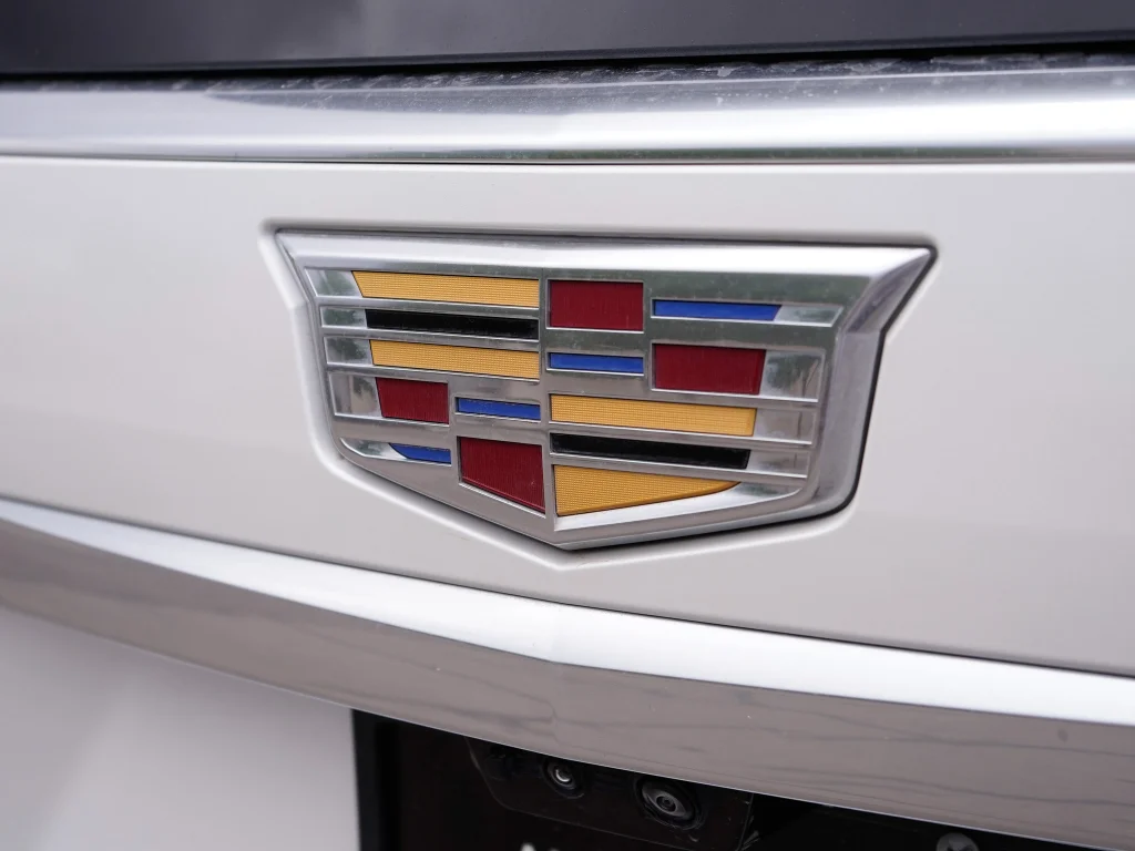 Used 2025 Crystal White Tricoat Cadillac 4WD Premium Luxury image 10