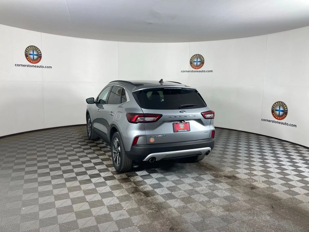 Used 2024 Silver Ford Platinum image 22