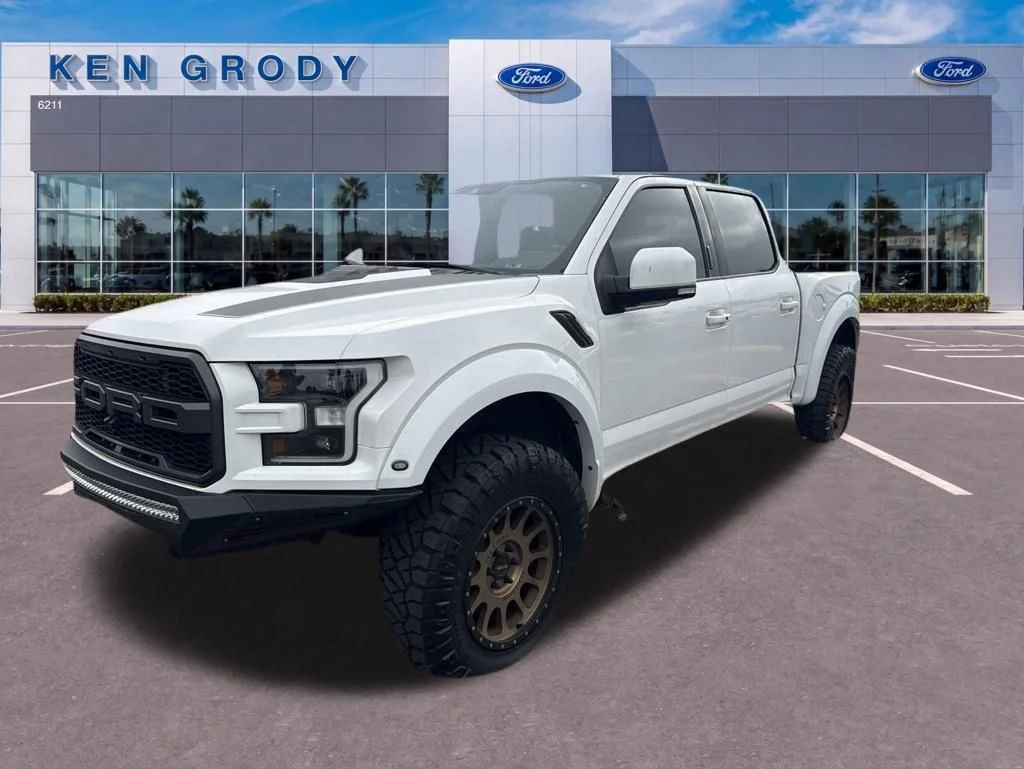 2020 Ford F-150 Raptor 4x4 SuperCrew 5-1/2 Box's photo