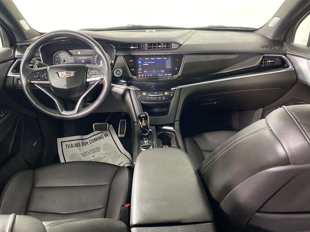 Used 2023 Argent Silver Metallic Cadillac Sport image 30