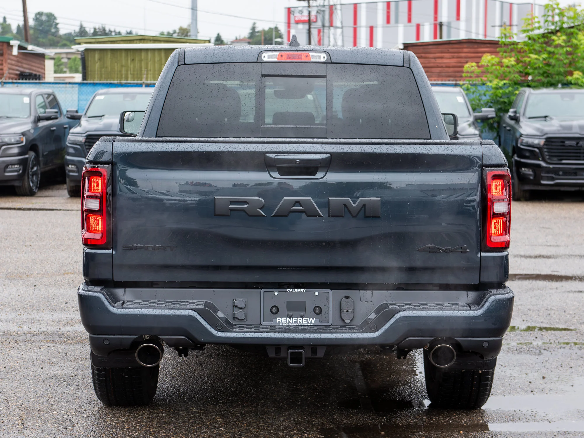 New 2026 Blue RAM Sport* Crew Cab 4x4, HEMI V8, 3.92 Rear Axle Ratio, Panoramic Sunroof image 4