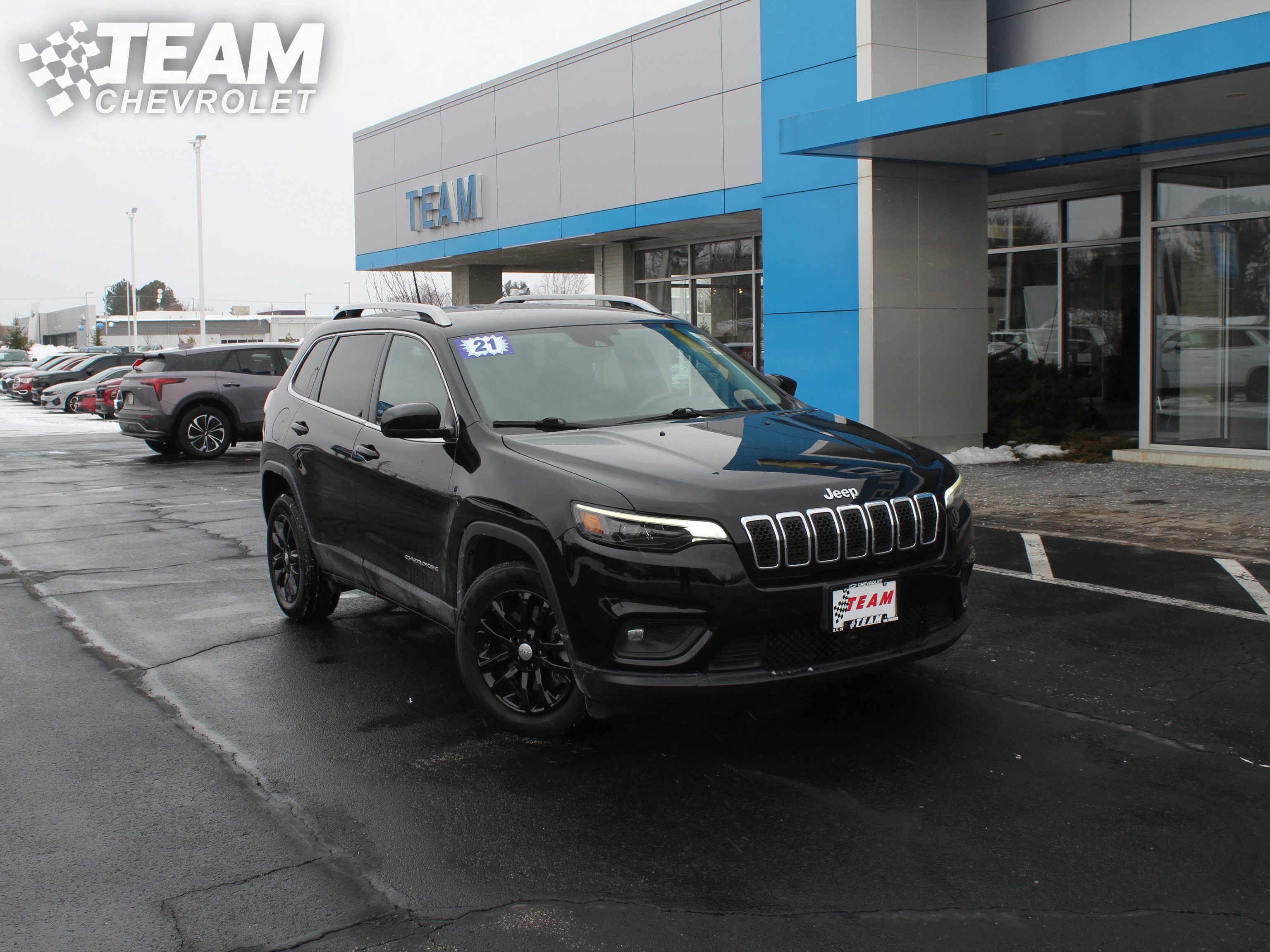 Used 2021 Jeep Cherokee Latitude Lux with VIN 1C4PJLMX9MD155584 for sale in Valparaiso, IN