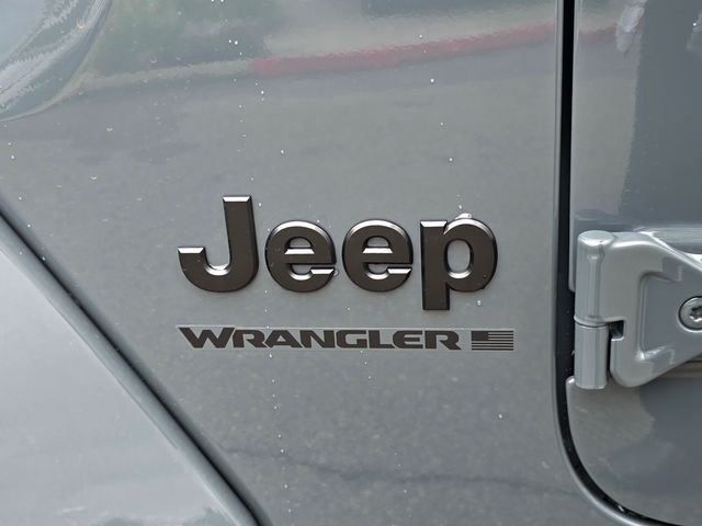 New 2026 Anvil Clear-Coat Exterior Paint Jeep Rubicon image 24