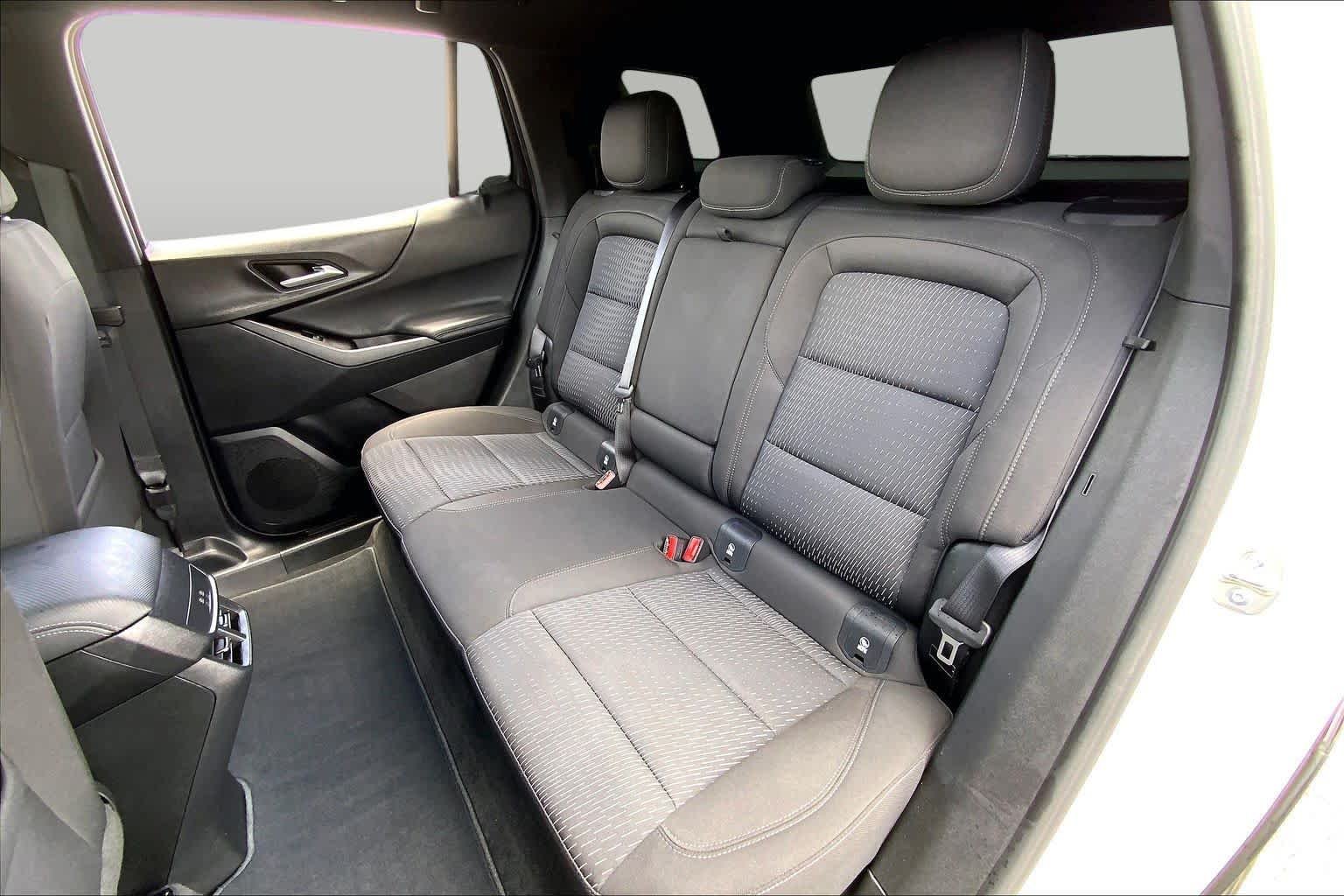 Used 2026 Summit White Chevrolet FWD LT image 20