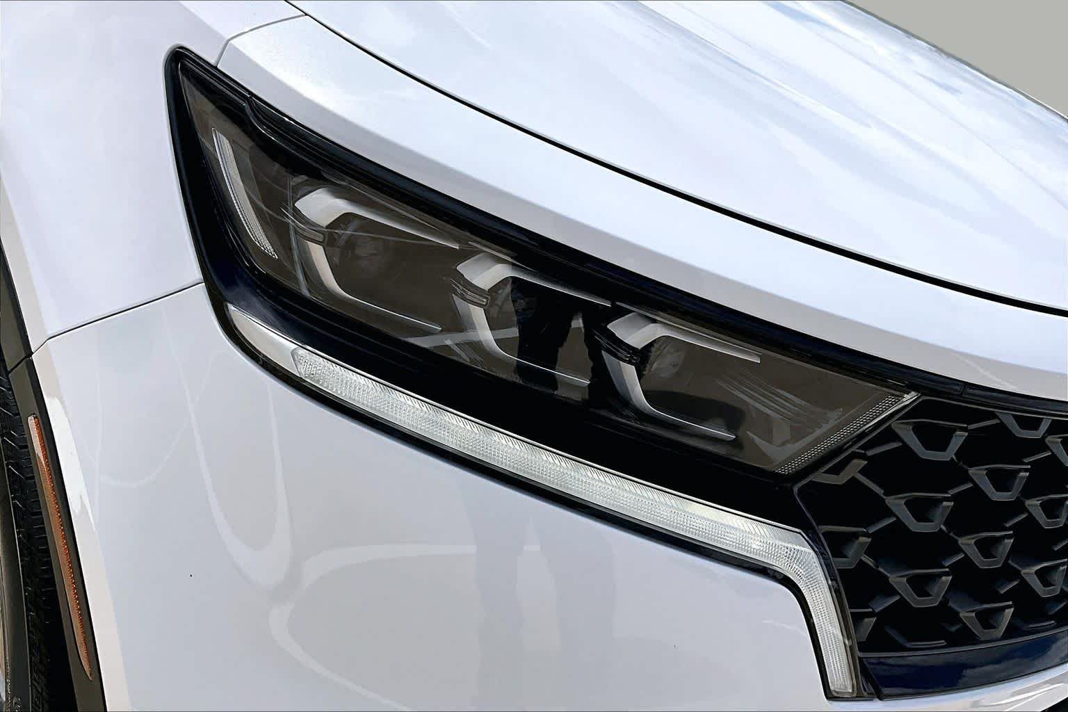 Used 2023 Glacial White Pearl Kia X-Line SX Prestige image 28