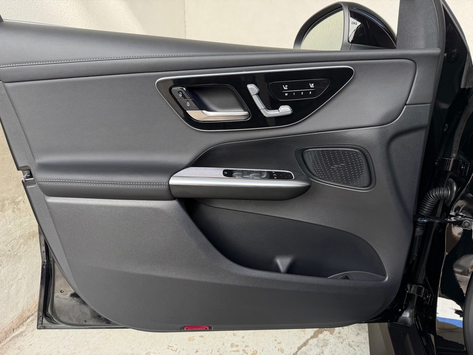 New 2026 Black Mercedes-Benz GLC 300 image 17