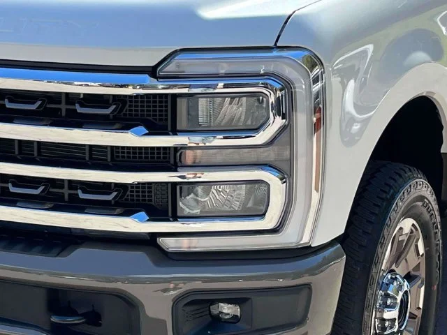 New 2027 Star White Metallic Tri-Coat Ford F-350® King Ranch® image 9