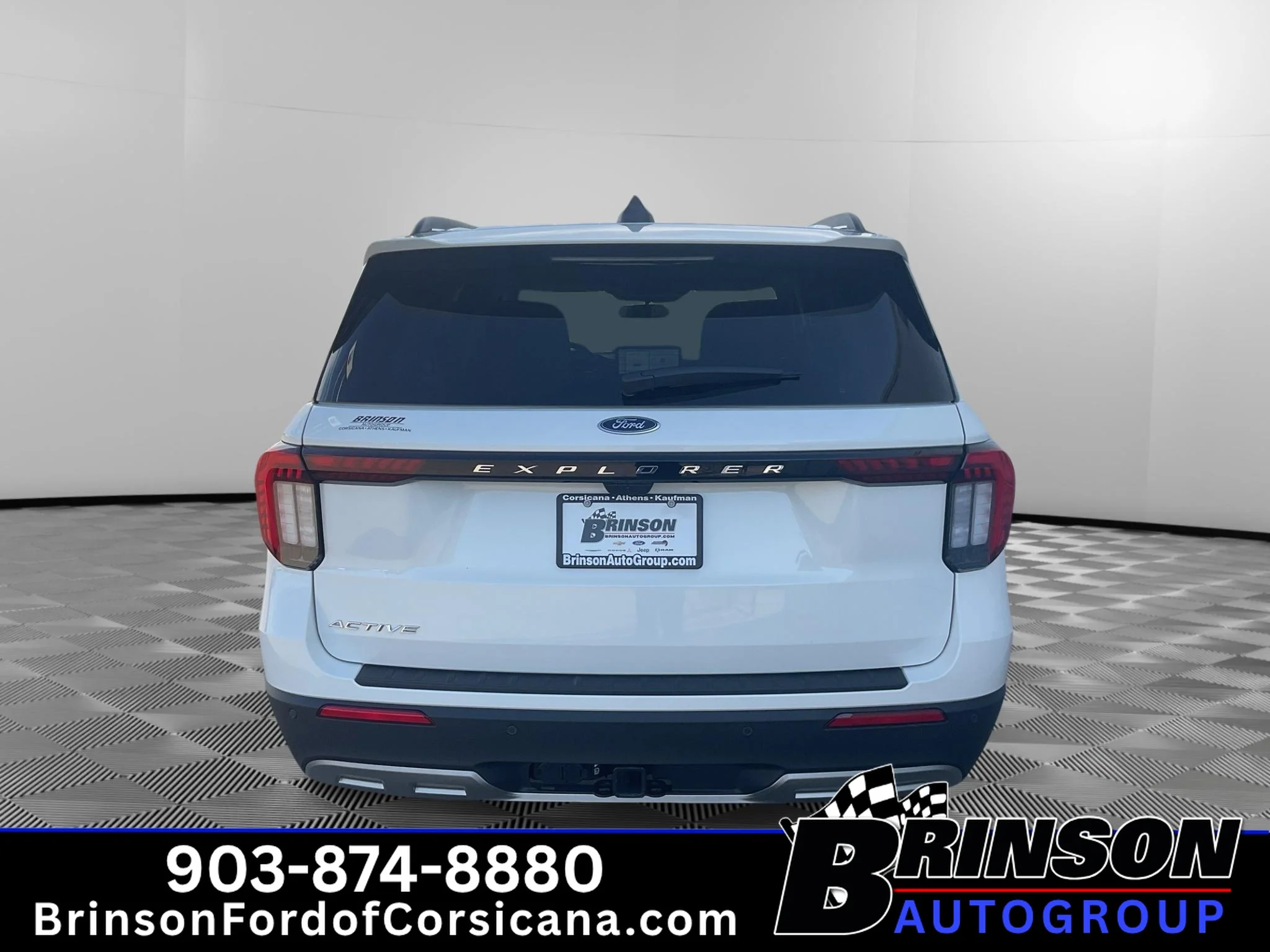 New 2026 Star White Metallic Tri-Coat Ford Active image 4