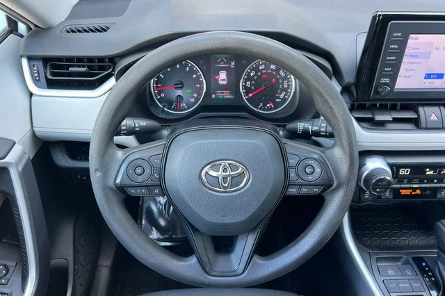 Used 2019 White Toyota XLE image 16