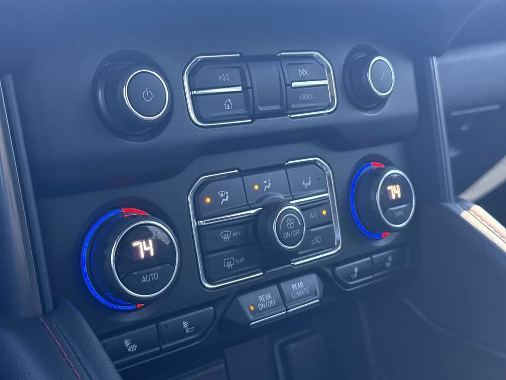 Used 2022 White Chevrolet RST image 18