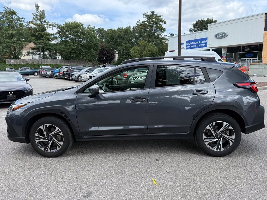 Used 2024 Magnetite Gray Pearl Subaru Premium image 5