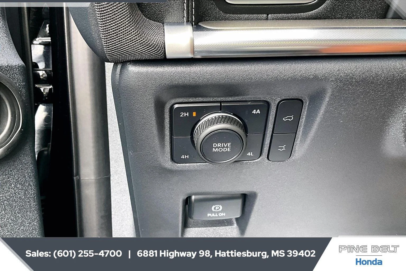 Used 2025 Agate Black Ford Platinum image 23