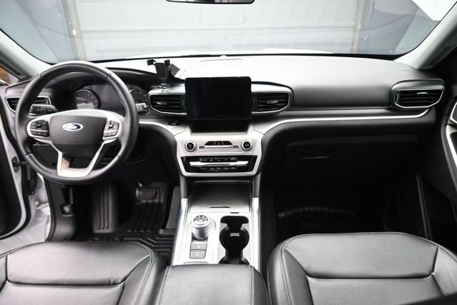 Used 2020 White Ford XLT image 25