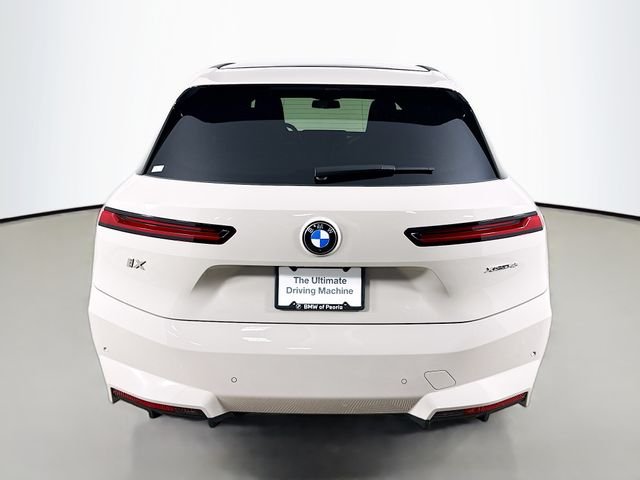2026 BMW iX 45 - Photo 6