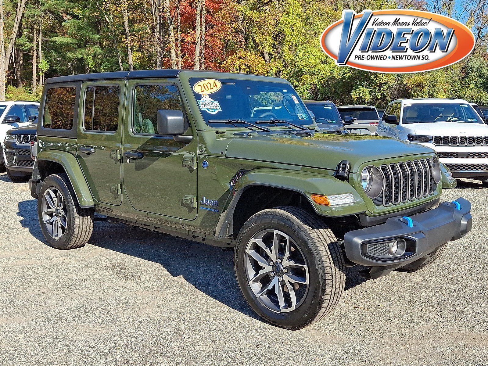 Used 2024 Sarge Green Clearcoat Jeep Sport S image 1
