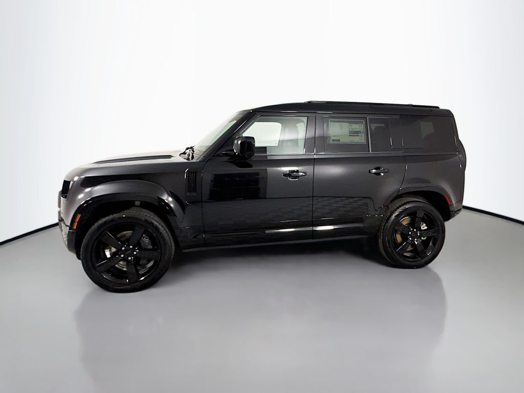 New 2026 Santorini Black Land Rover X-Dynamic SE image 2