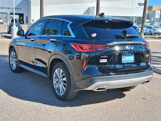 Used 2024 Black INFINITI PURE image 4