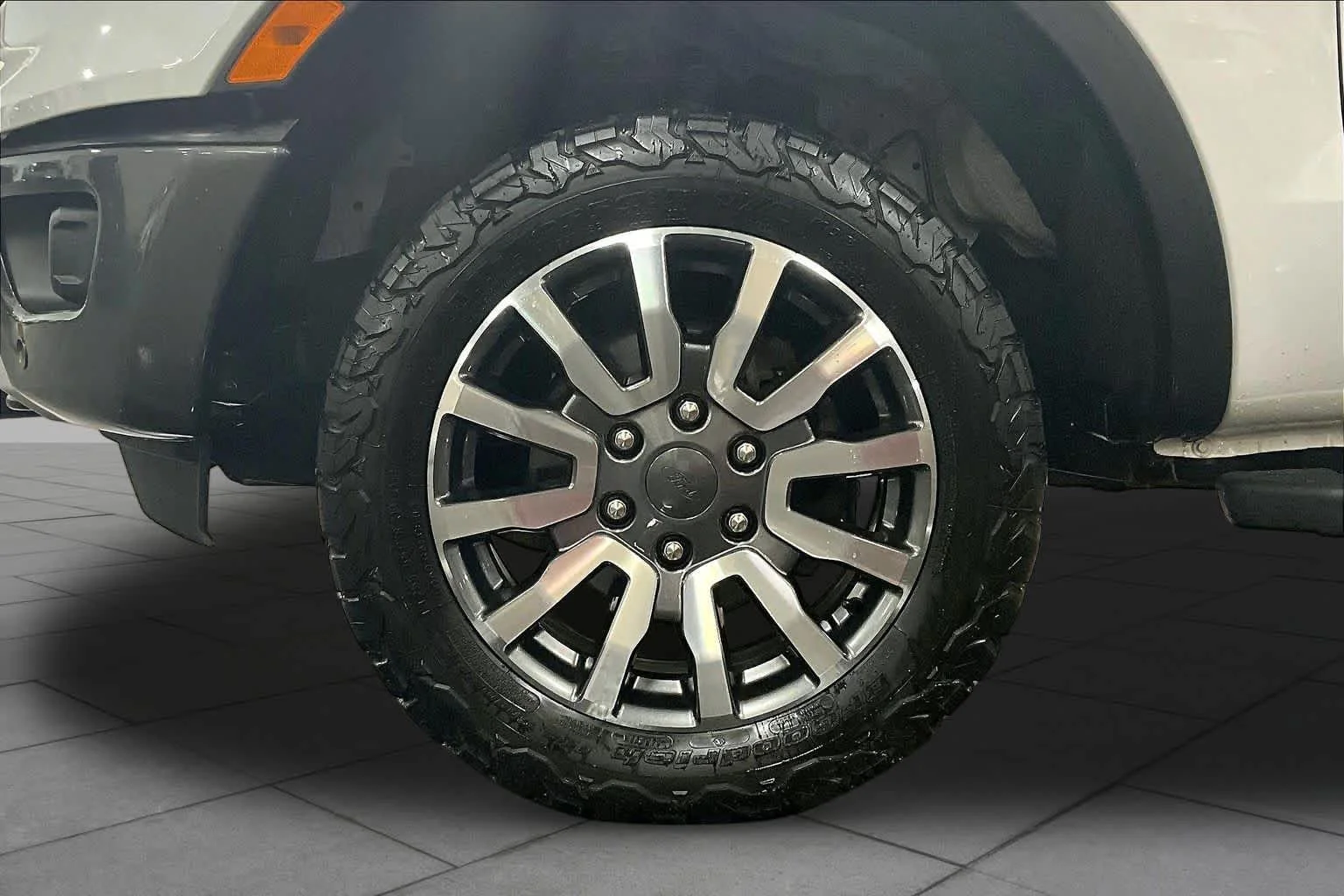 Certified Used 2021 Oxford White Ford XLT image 11