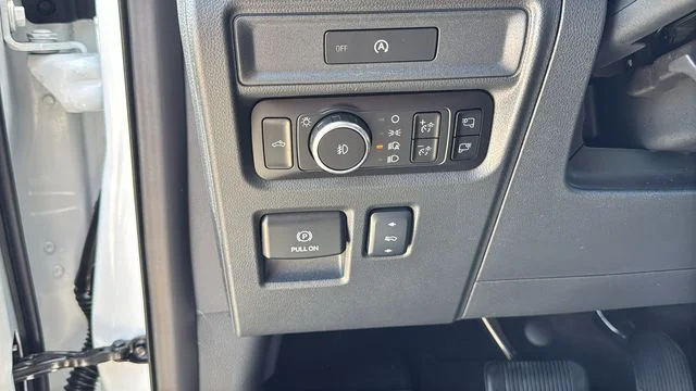 Used 2025 White Ford Lariat image 19