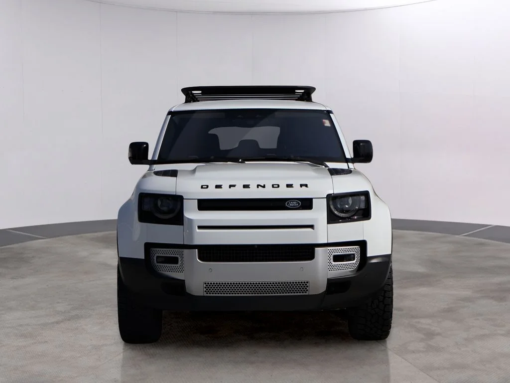Used 2020 Fuji White Land Rover HSE image 2