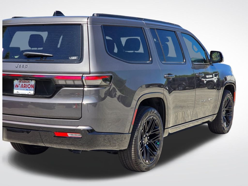 New 2026 Baltic-Gray Metallic Clear-Coat Exterior Paint Jeep Limited Reserve image 39