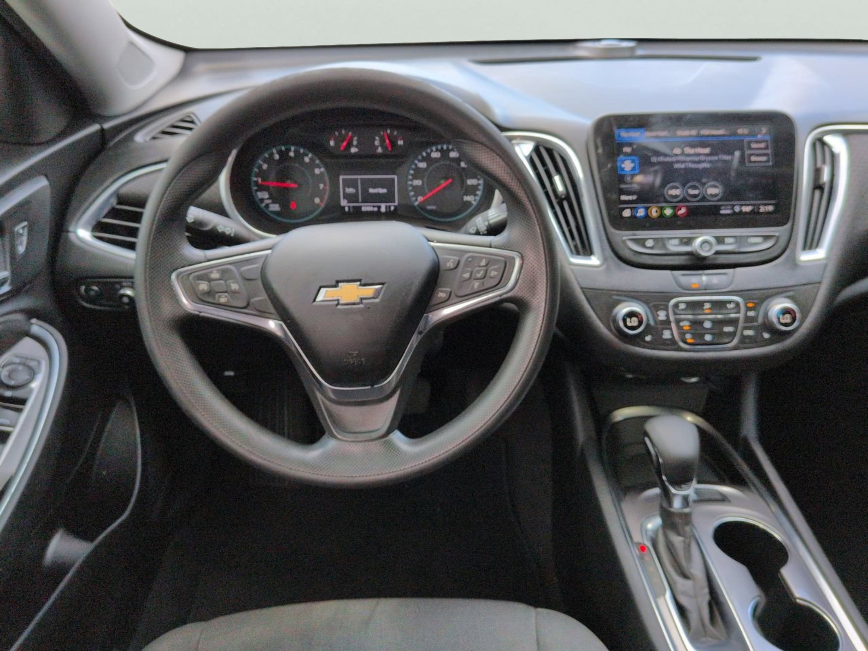 Used 2021 Silver Ice Metallic Chevrolet LT image 13