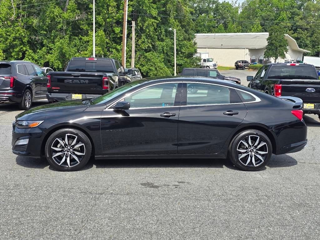 Used 2022 Black Chevrolet RS image 23